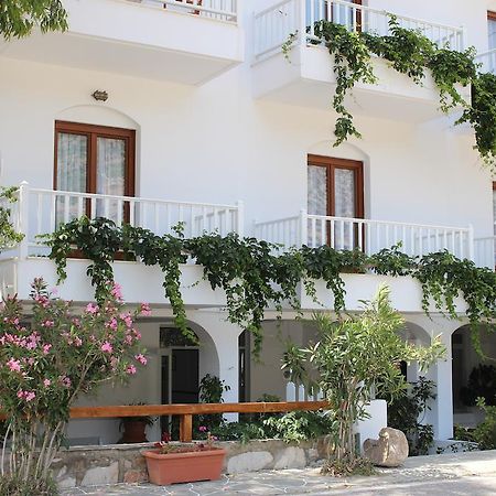 Hotel Kamari Kamares  ภายนอก รูปภาพ